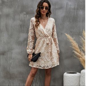 NWOT SHEIN tan and white long sleeved lace dress